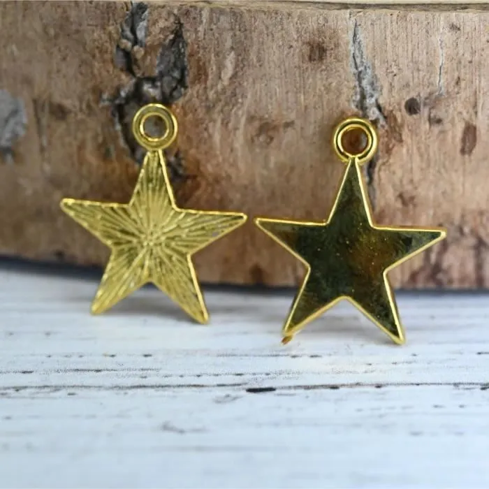 pendentif métal doré - etoile pleine